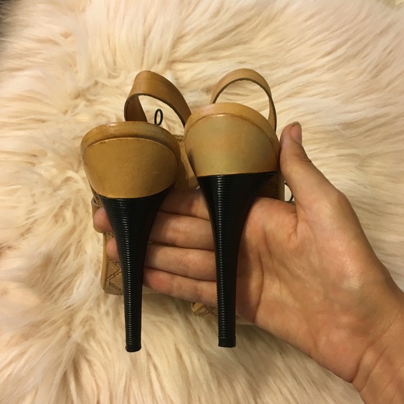 L.A.M.B. darek natural heels - Picture 8 of 8